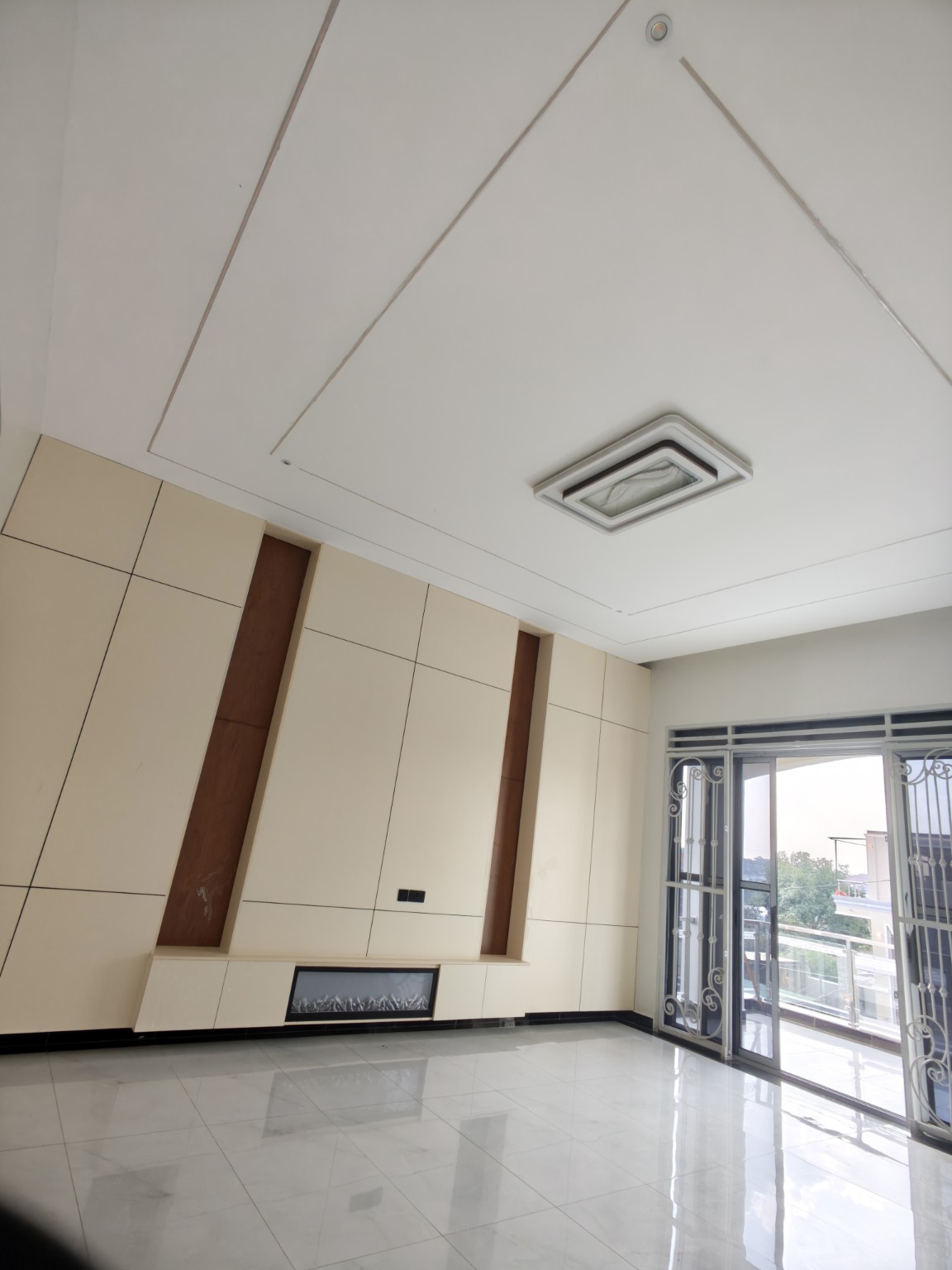 Interior Finishing Detail