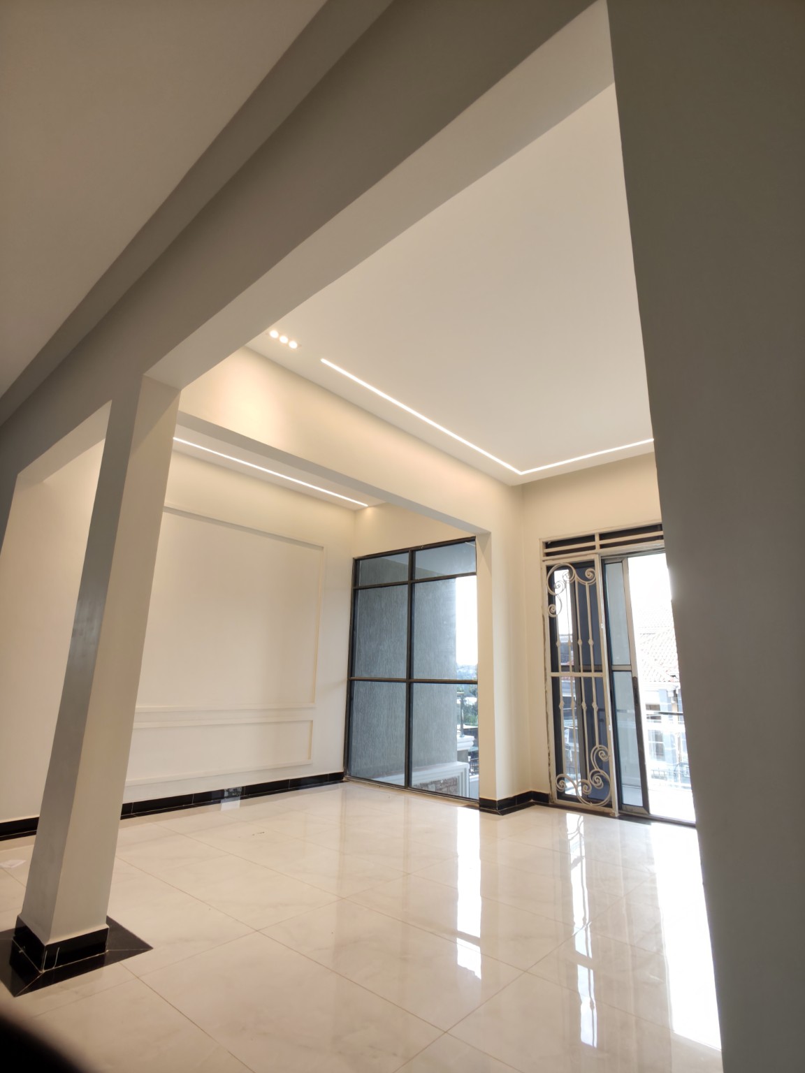 Modern Ceiling & Lighting
